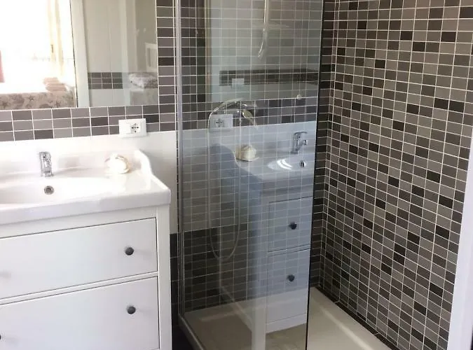 ベッド・アンド・ブレックファスト Exil Di Nuovo